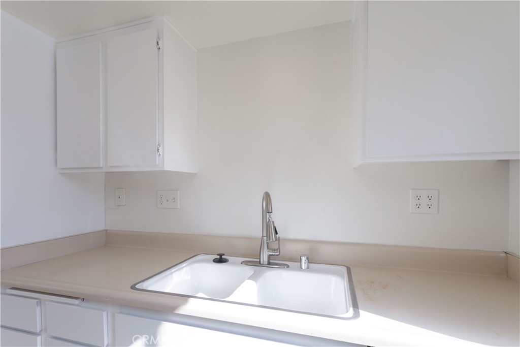 1044 S Idaho 1, La Habra CA 90631 - photo 13