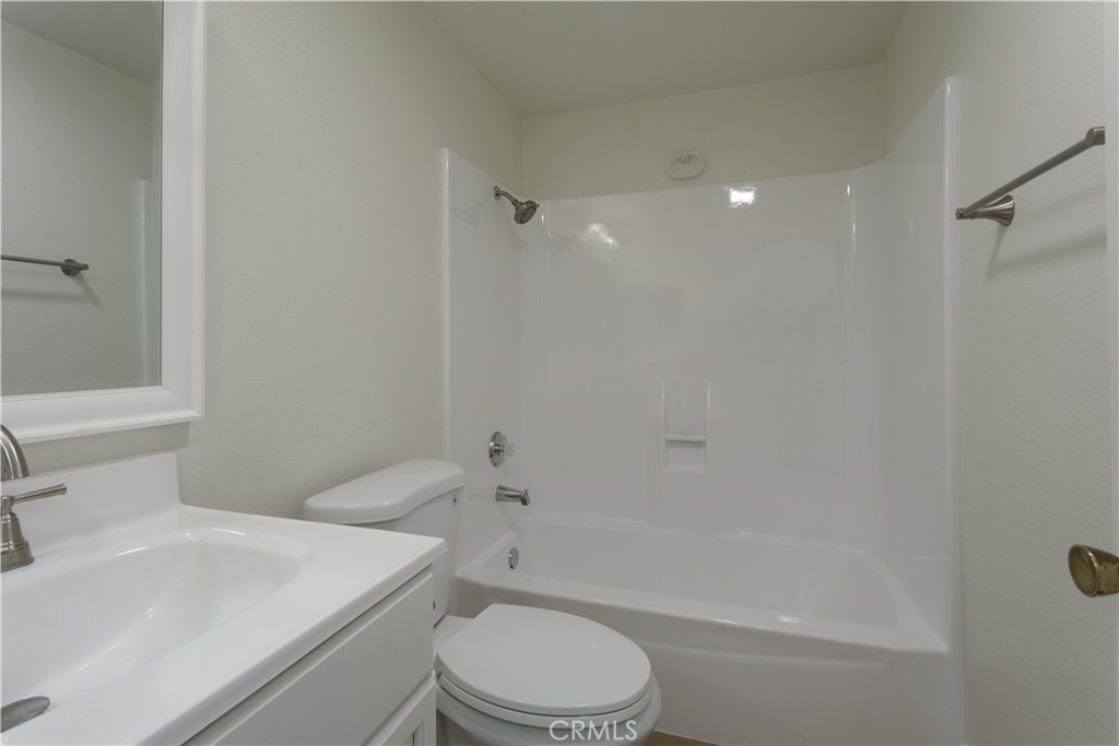 1044 S Idaho 1, La Habra CA 90631 - photo 23