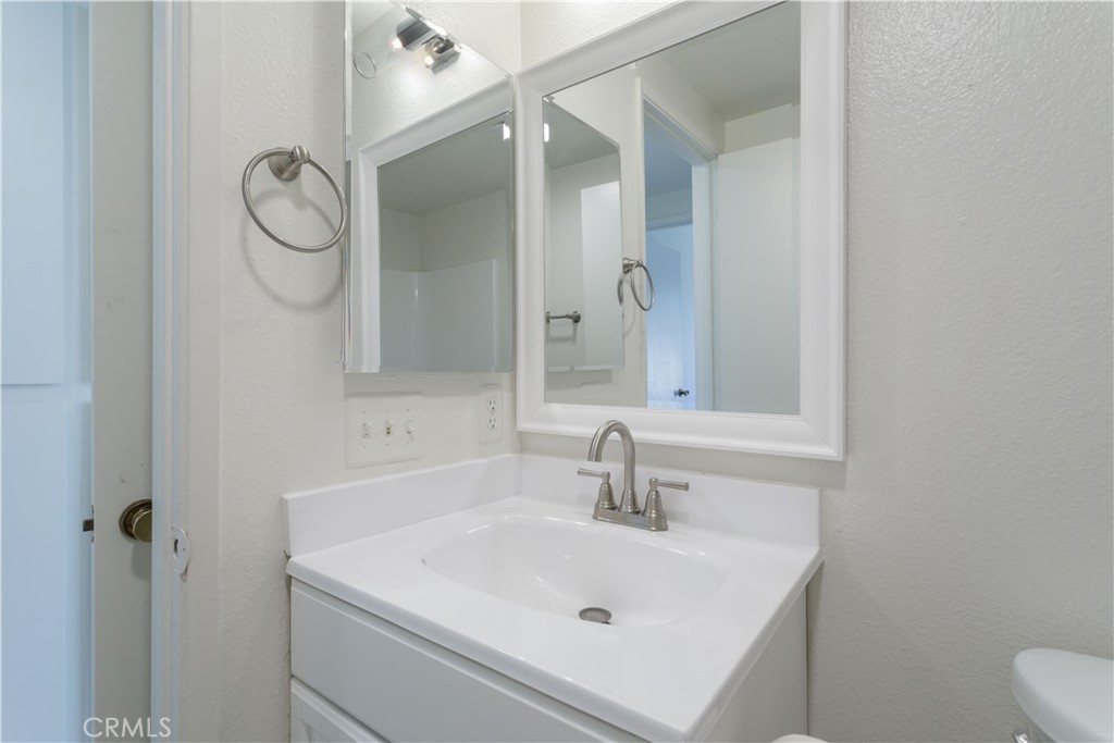 1044 S Idaho 1, La Habra CA 90631 - photo 24