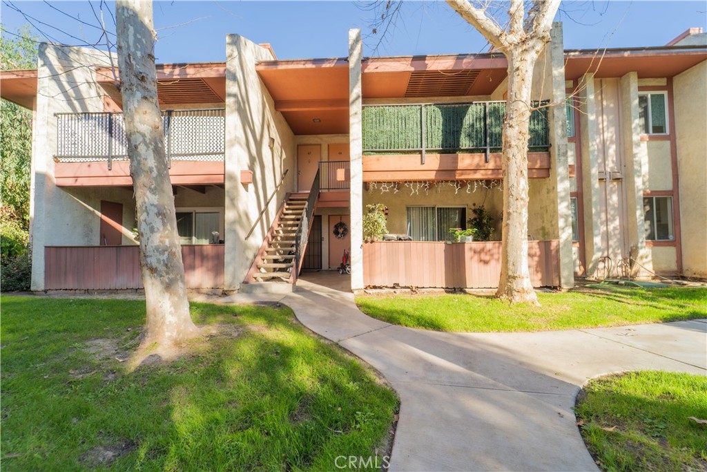 1060 S Idaho Street 42, La Habra CA 90631 - photo 1