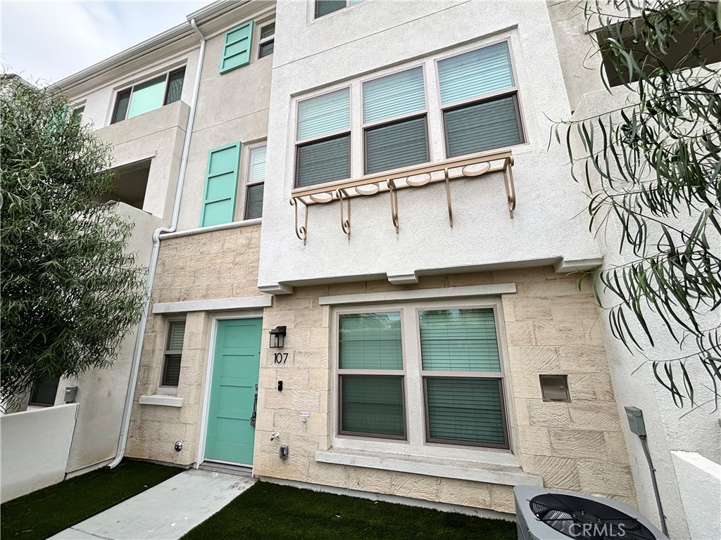 107 E Knox, La Habra CA 90631 - photo 1