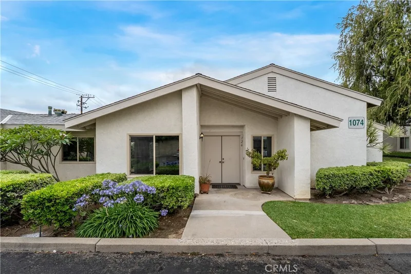 1074 E La Habra, La Habra, CA 90631