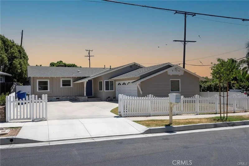 1100 N Euclid Street, La Habra, CA 90631