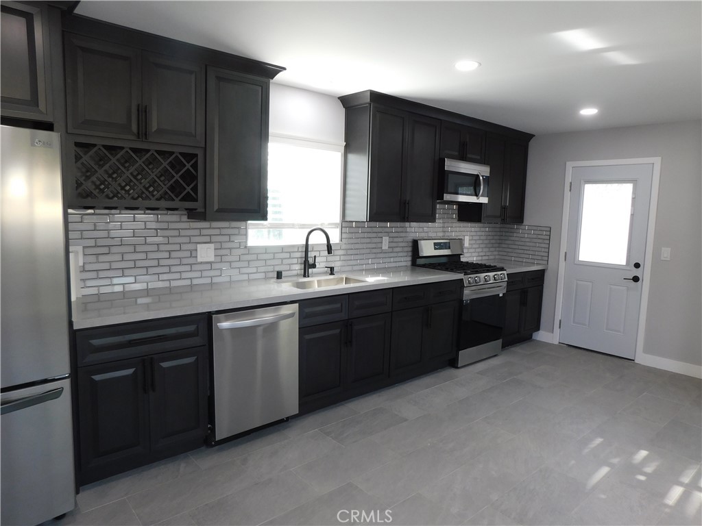 1111 Carol 2, La Habra CA 90631 - photo 1