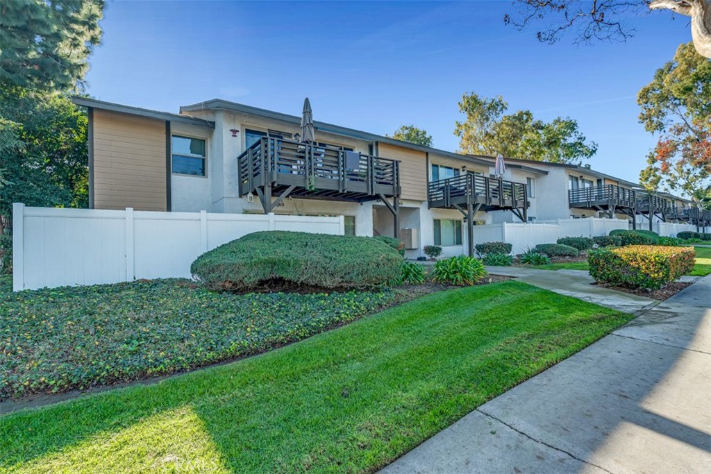 1200 W. Lambert Rd. La Habra CA 90631 - 1200 W Lambert Road 41, La Habra CA 90631 - photo 1
