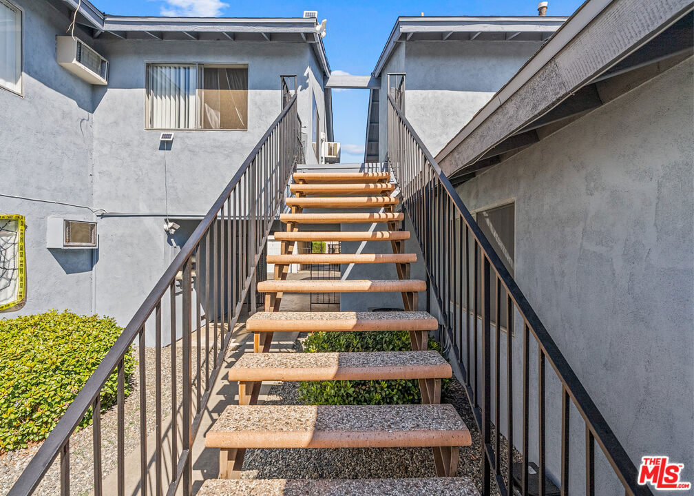 121 Greentree Lane, La Habra CA 90631 - photo 2