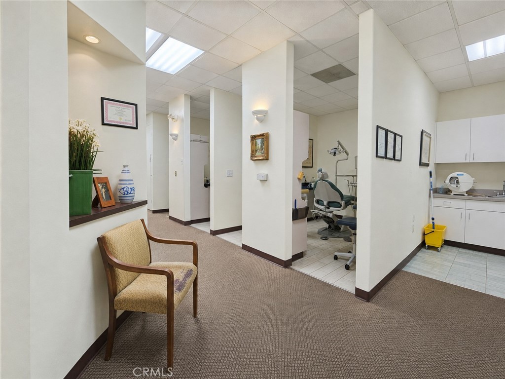 Separated chair room . - 125 S Harbor Blvd 125, La Habra CA 90631 - photo 4