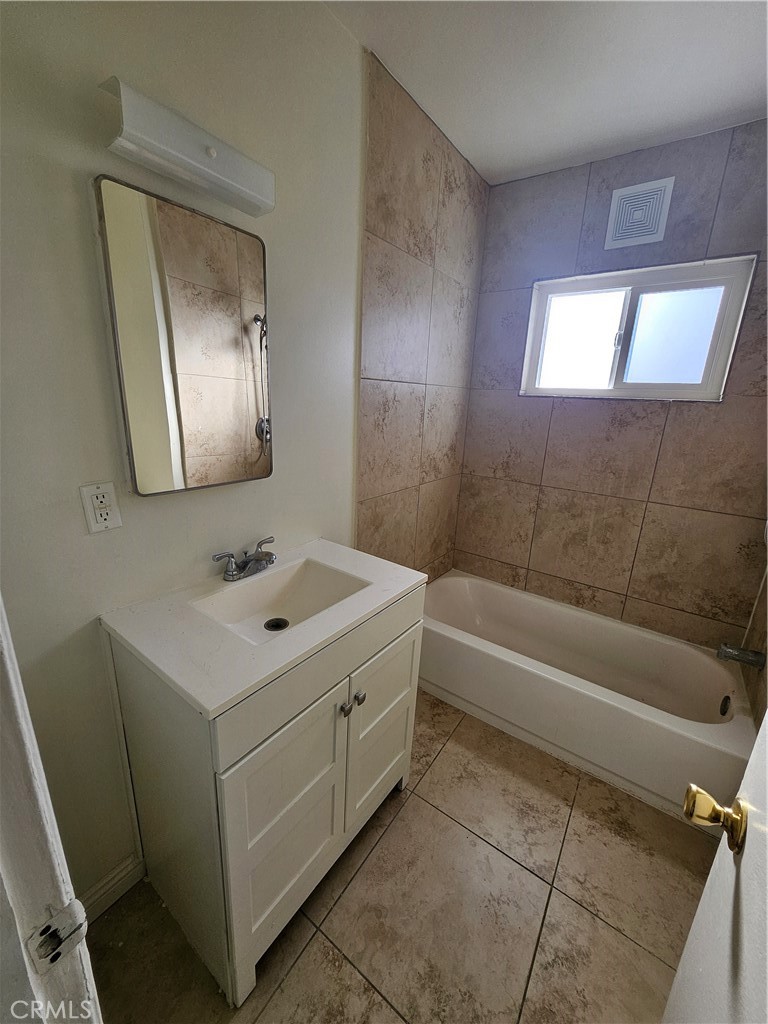 1381 Burwood Street 4, La Habra CA 90631 - photo 6