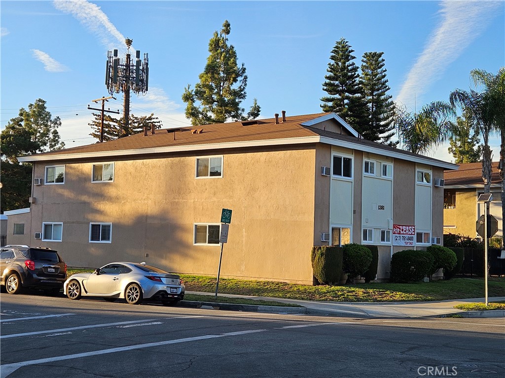 1381 Burwood Street 4, La Habra CA 90631 - photo 7
