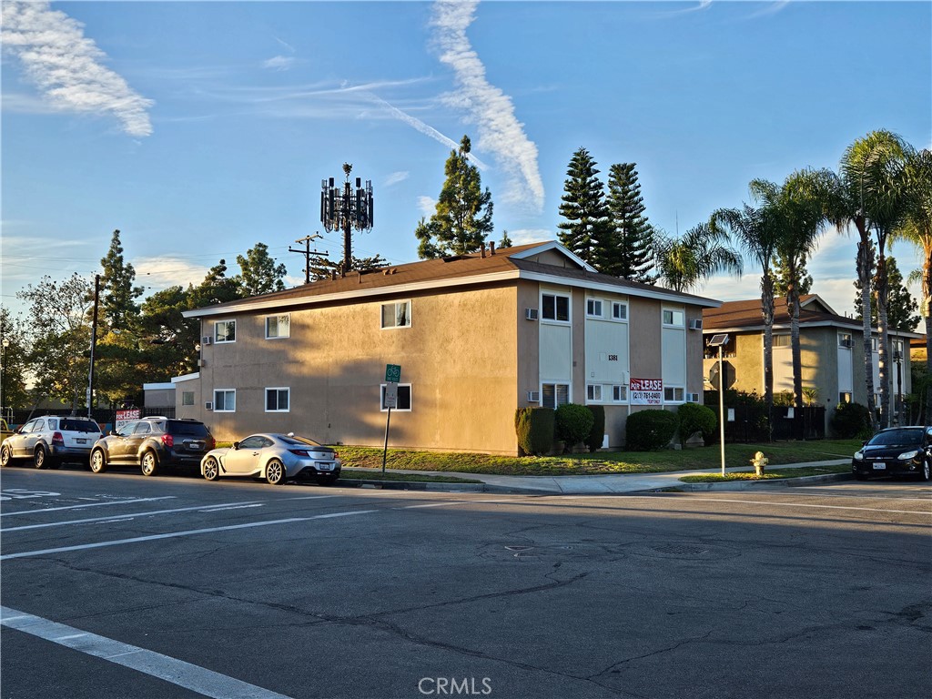 1381 Burwood Street 4, La Habra CA 90631 - photo 12