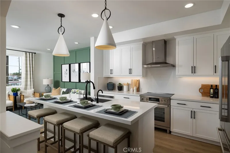 164 E Whittier Boulevard, La Habra