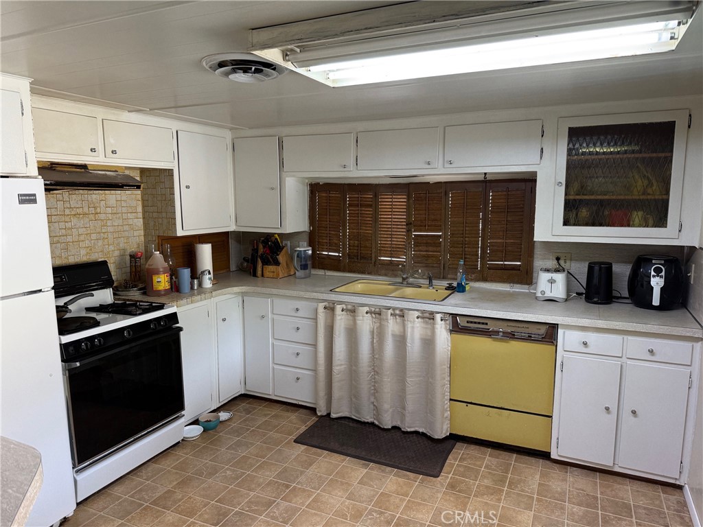 1731 W Lambert Road 91, La Habra CA 90631 - photo 1