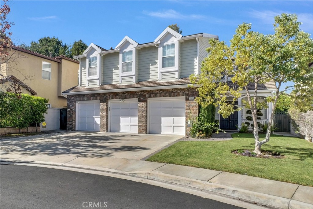 1881 S Hogan Court, La Habra CA 90631 - photo 2