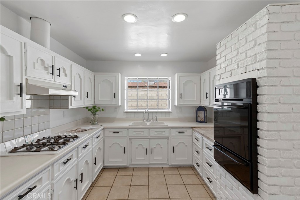 2101 Muir Way, La Habra CA 90631 - photo 14