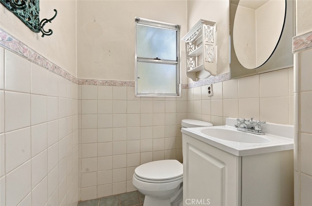Hallway Bathroom - 211 Lime Street, La Habra CA 90631 - photo 17