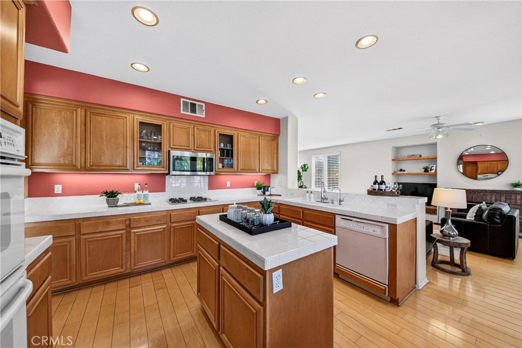 2161 S Ferrier Court, La Habra CA 90631 - photo 16
