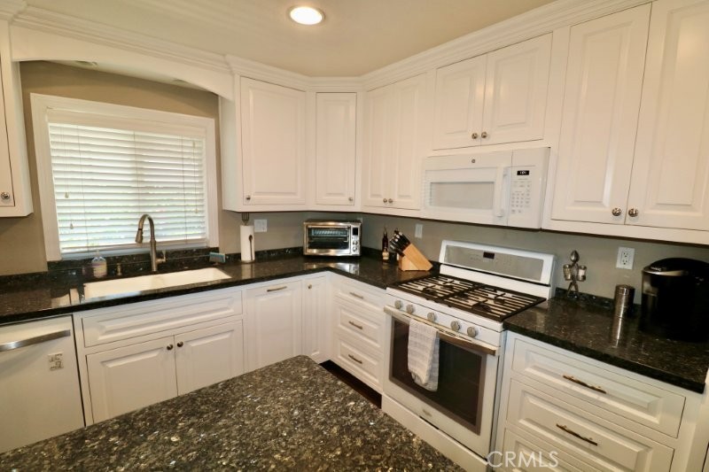2201 Lake Side Drive 99, La Habra CA 90631 - photo 37