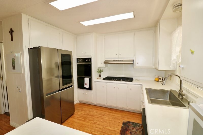 2261 Lake crest Lane 83, La Habra CA 90631 - photo 35