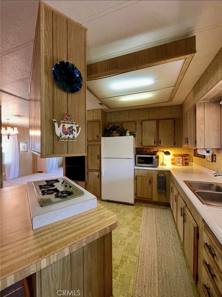 2310 lake glen 52, La Habra CA 90631 - photo 12