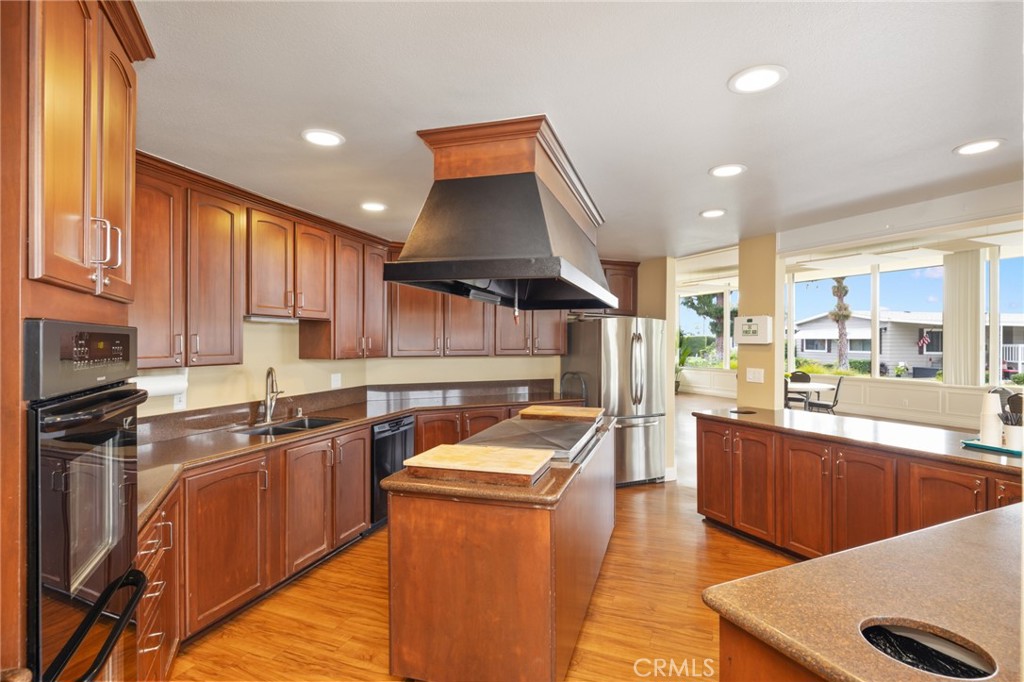 community center kitchen - 2310 lake glen 52, La Habra CA 90631 - photo 24