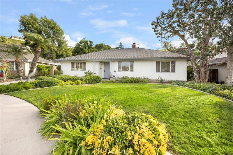 240 W Wedgewood, La Habra, CA 90631