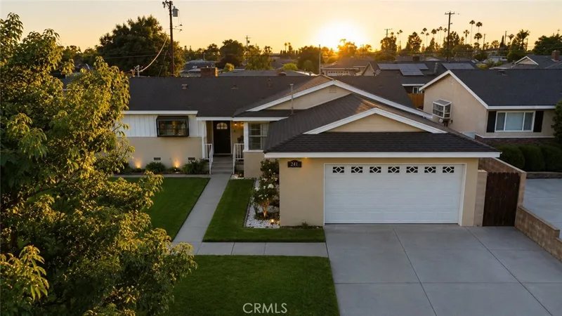 241 Raymond, La Habra