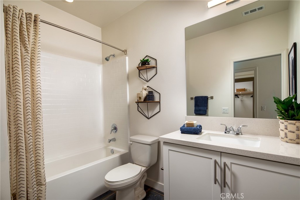 model home - 244 W Citrus Row, La Habra CA 90631 - photo 18