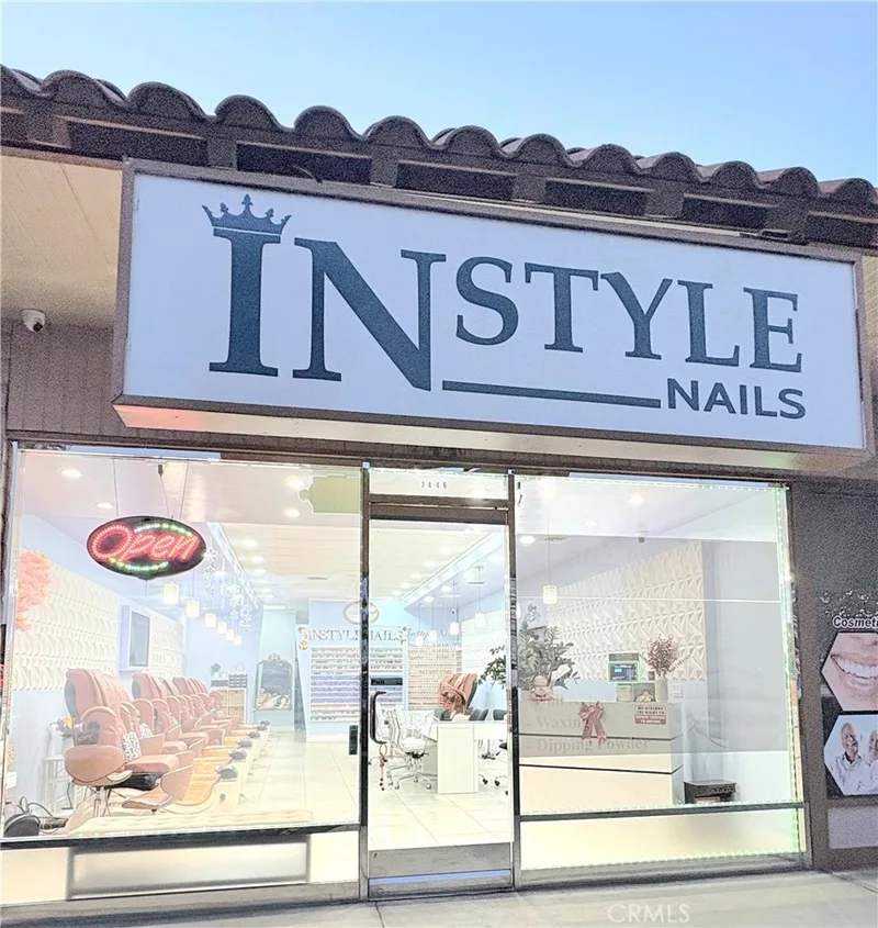 2446 W WHITTIER Boulevard, La Habra, CA 90631