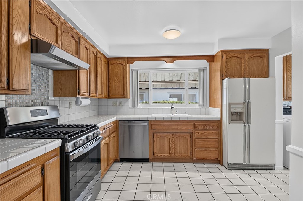 2471 Oakland Drive, La Habra CA 90631 - photo 21