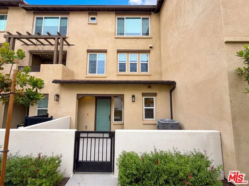 285 Vista Drive 62, La Habra, CA 90631
