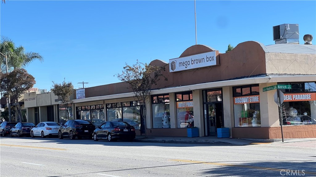 300 E La Habra Boulevard, La Habra CA 90631 - photo 2