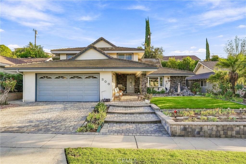 300 W Wedgewood, La Habra CA 90631 - photo 2