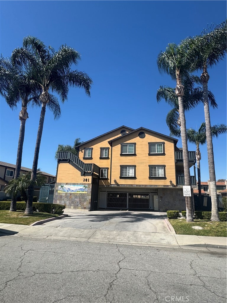 301 W Mountain View Avenue 106, La Habra CA 90631 - photo 1