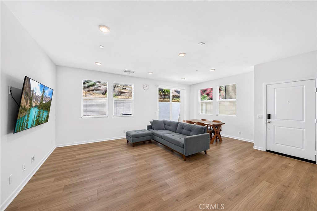 306 Vista Drive 103, La Habra CA 90631 - photo 4