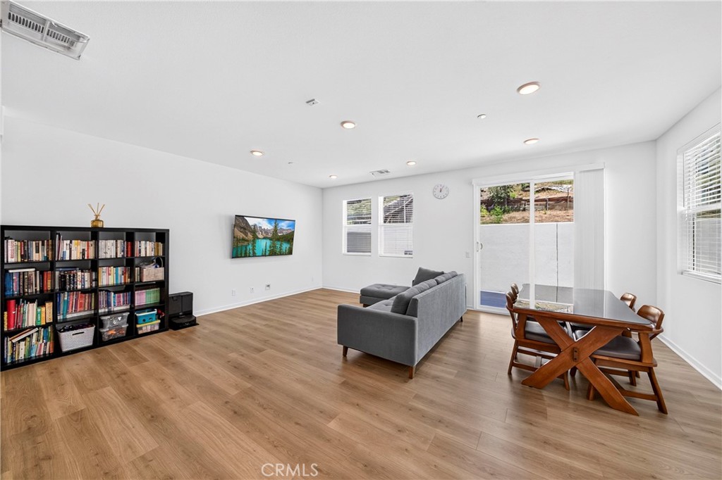 306 Vista Drive 103, La Habra CA 90631 - photo 5