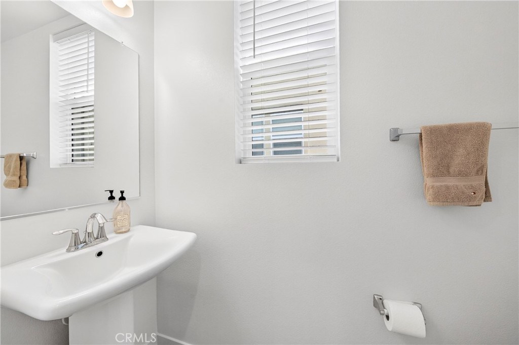 306 Vista Drive 103, La Habra CA 90631 - photo 15