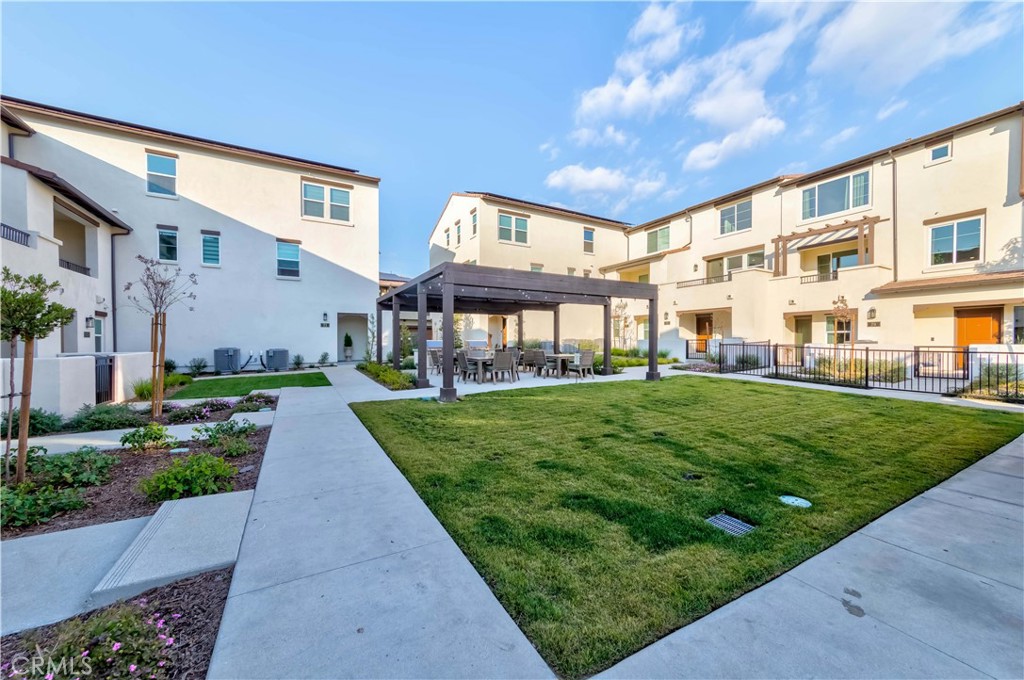 306 Vista Drive 103, La Habra CA 90631 - photo 35