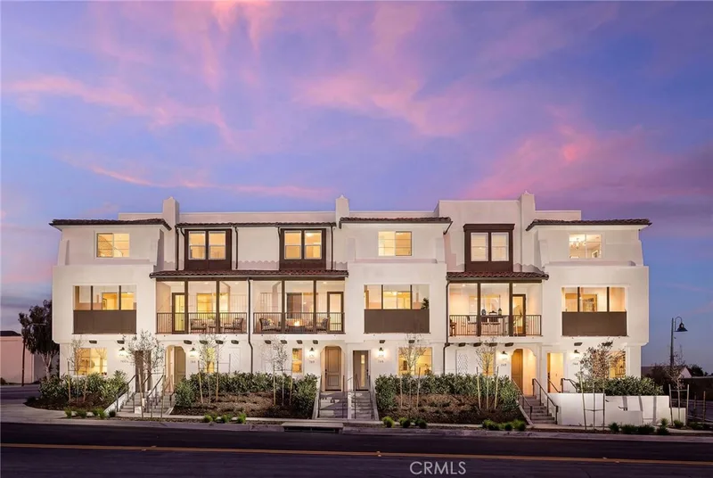 324 E Whittier Boulevard, La Habra, CA 90631