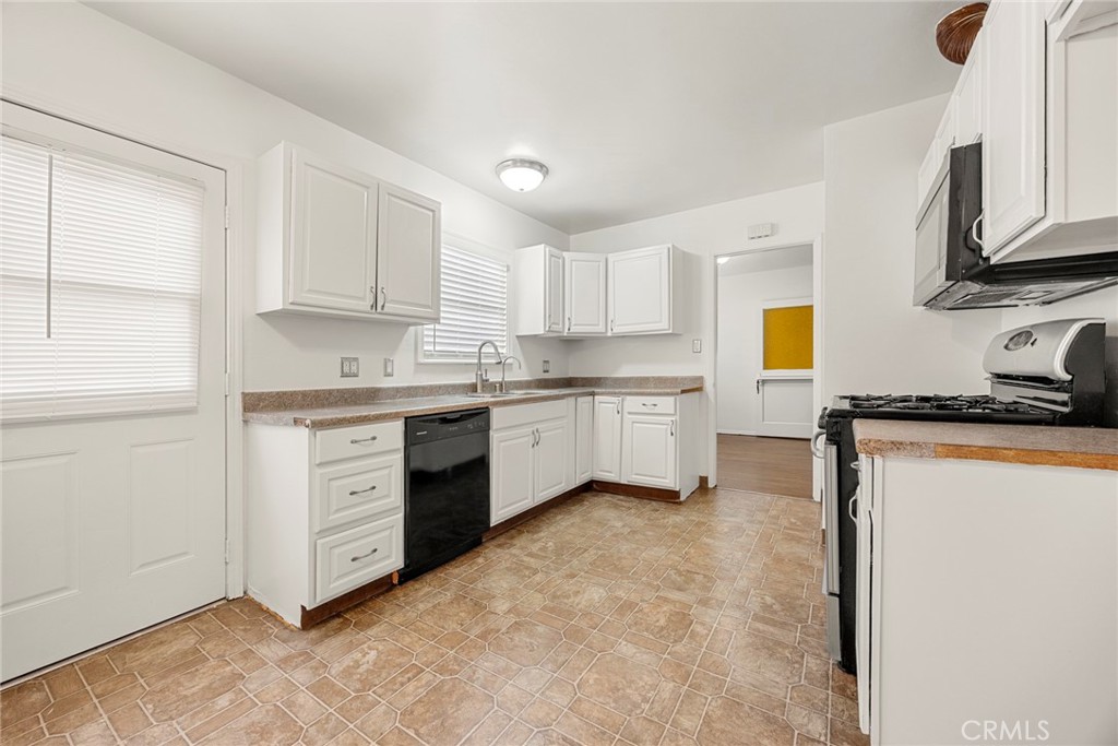 401 N Colfax, La Habra CA 90631 - photo 12