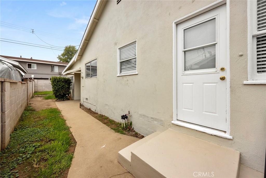 401 N Colfax, La Habra CA 90631 - photo 23