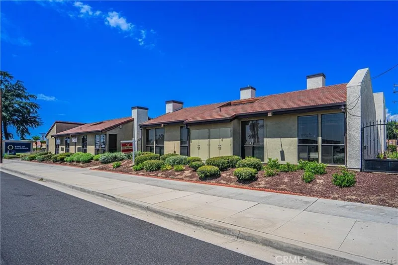 481 E Whittier Boulevard E, La Habra, CA 90631