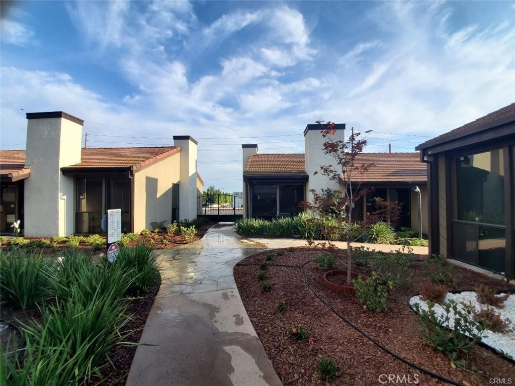 481 E Whittier Boulevard E, La Habra CA 90631 - photo 3