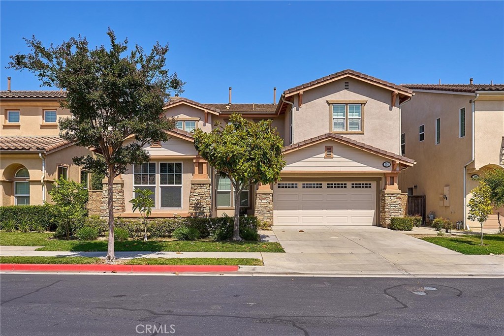 524 S Petunia, La Habra CA 90631 - photo 1