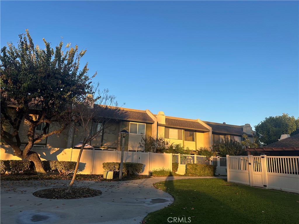 530 Spruce, La Habra CA 90631 - photo 1