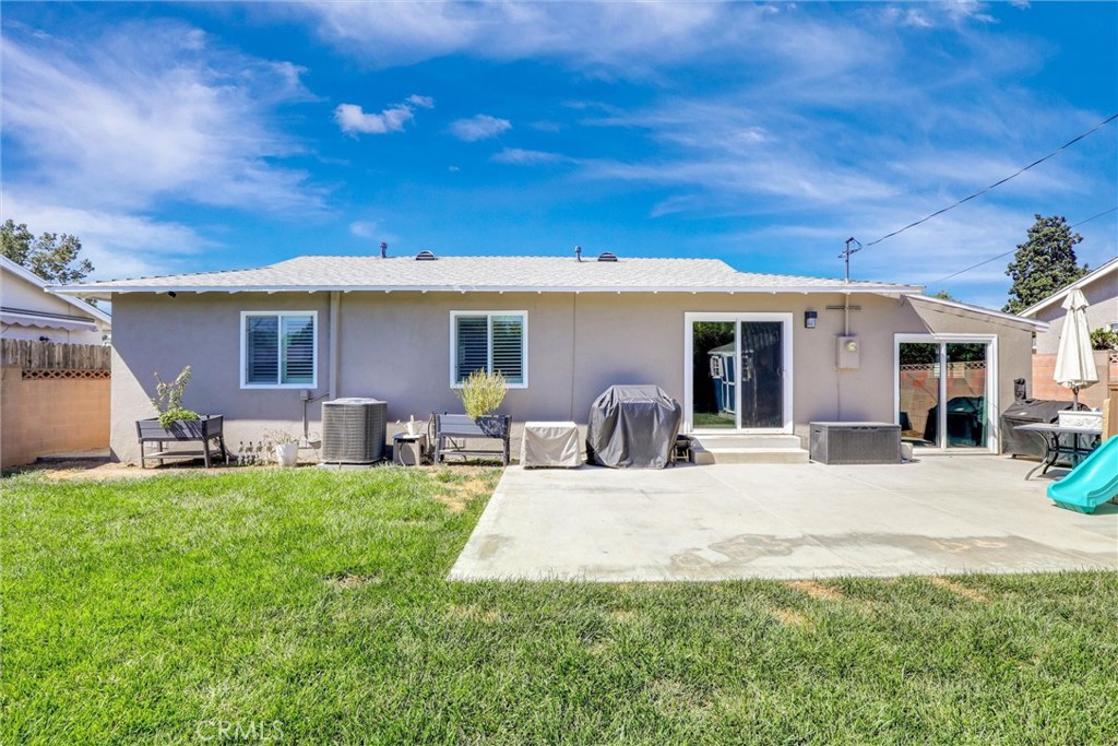 Backyard​​‌​​​​‌​​‌‌​​‌‌​​‌‌​​‌​​​‌‌​‌​​​​‌‌​‌​​ view - 550 Kern, La Habra CA 90631 - photo 25
