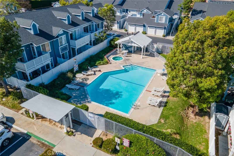 574 Stone Harbor, La Habra, CA 90631