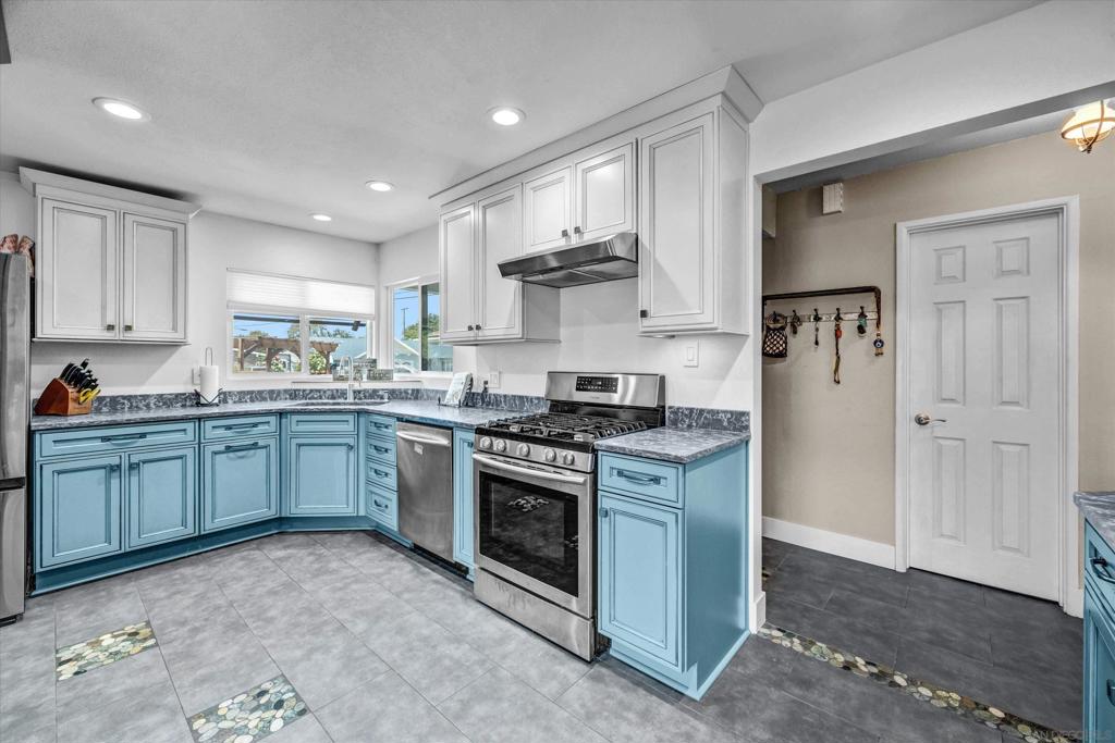 600 N Fonda, La Habra CA 90631 - photo 6