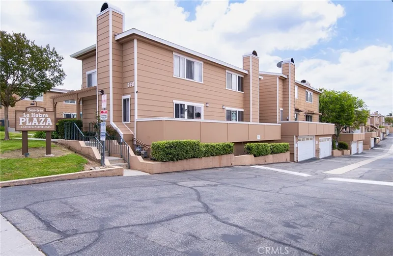 640 W Lambert 35, La Habra