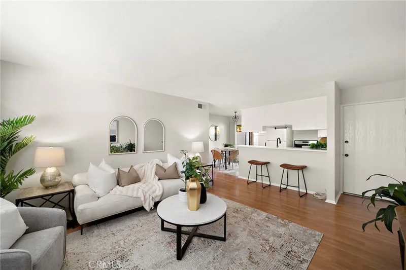 788 W Lambert 45, La Habra, CA 90631