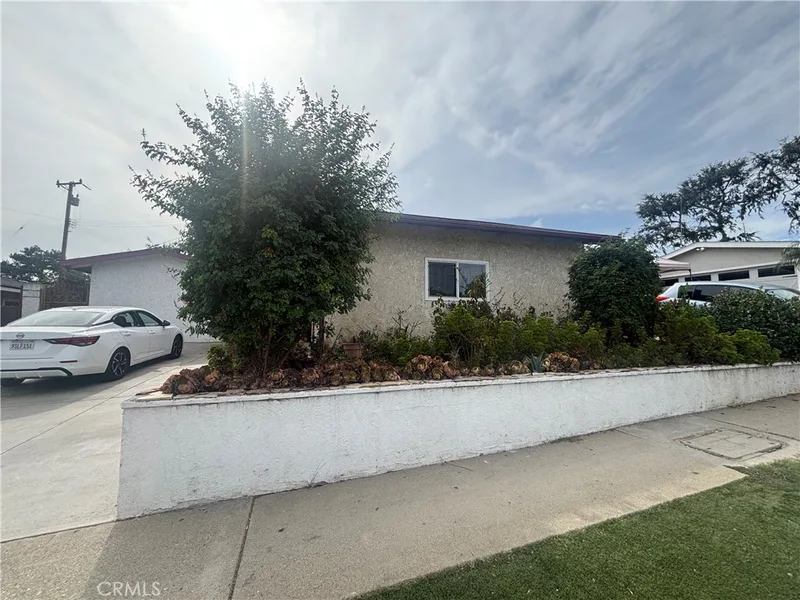 821 S Euclid, La Habra